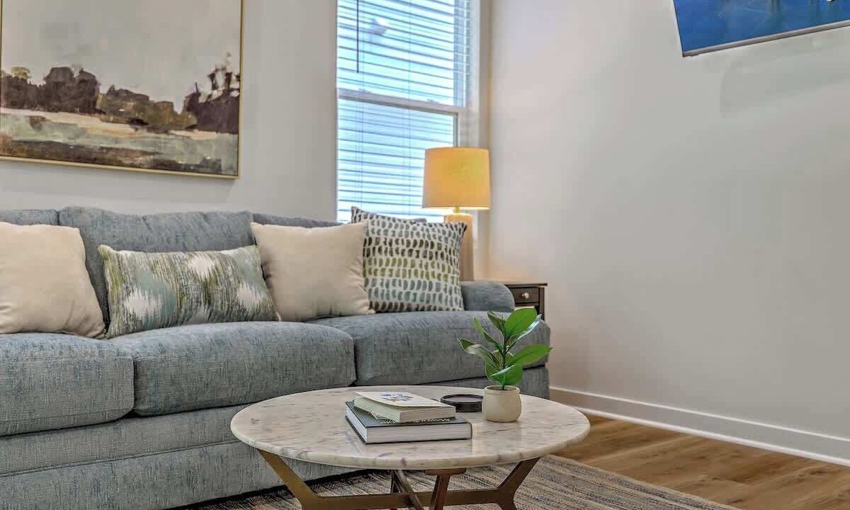 Photo of Livingroom in Hanahan
