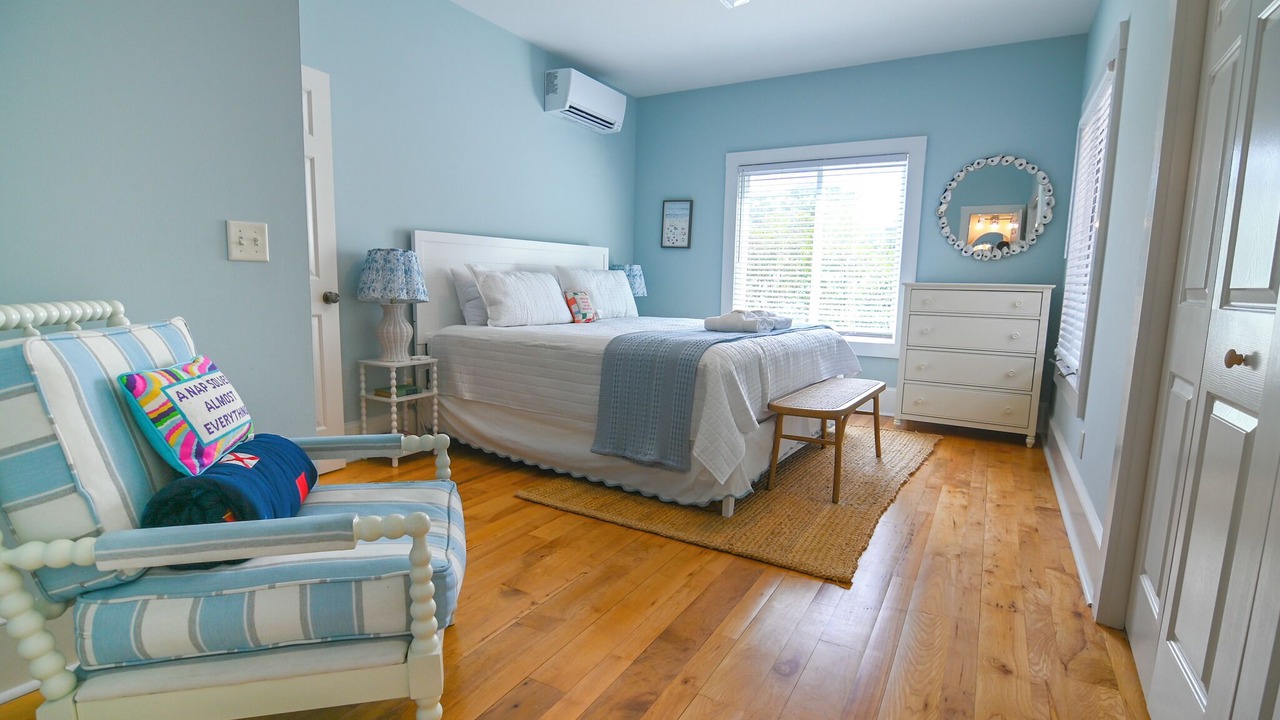 Photo of Bedroom in South Harbor Island