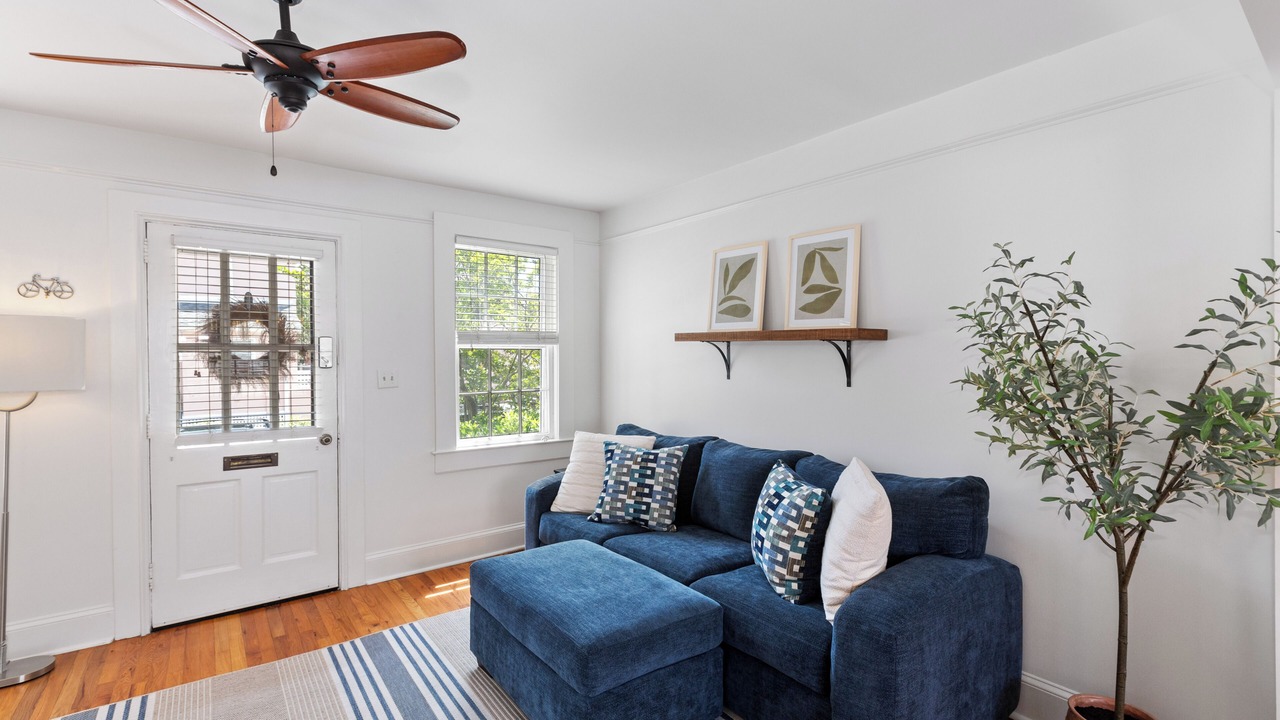 Photo of Livingroom in South of Broad