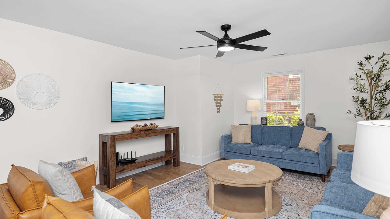 Photo of Livingroom in Plaza Midwood