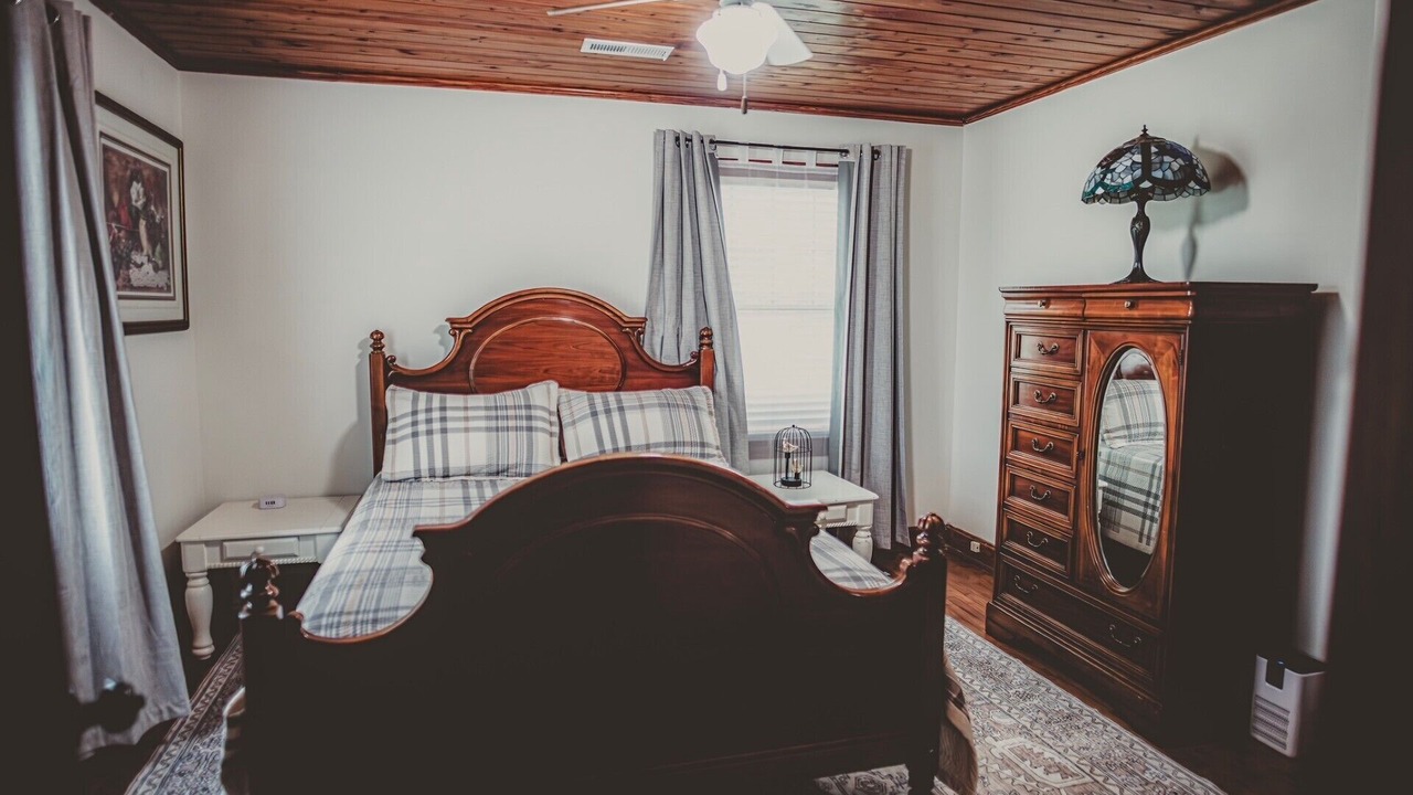 Photo of Bedroom in Burgaw