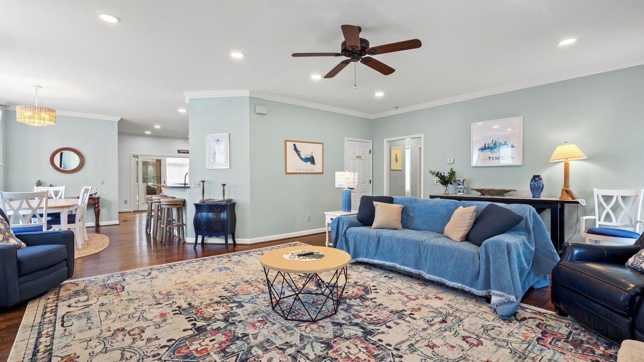 Photo of Livingroom in Summerton
