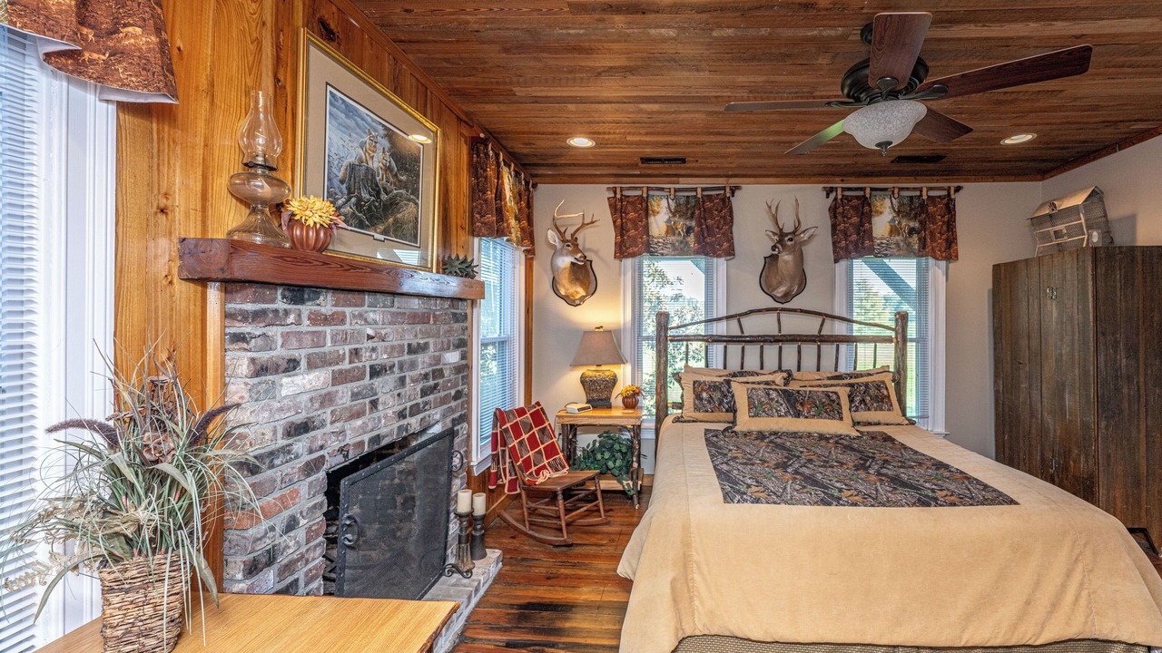 Photo of Bedroom in Orangeburg County