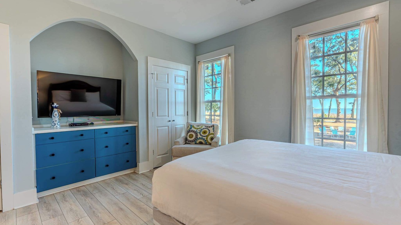 Photo of Bedroom in Melrose on the Beach