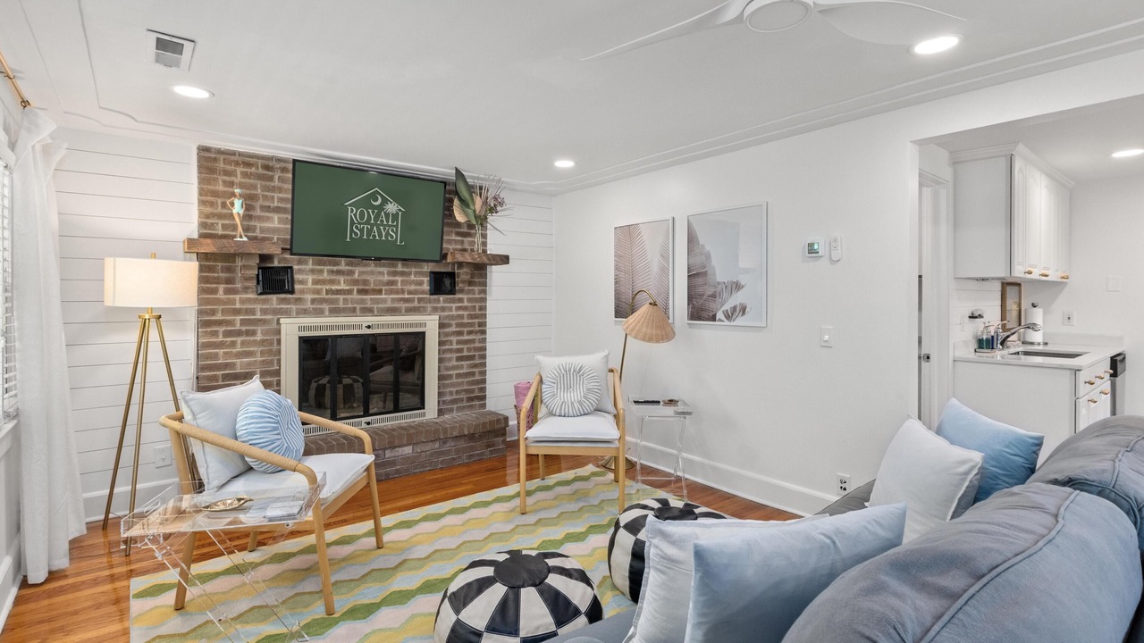 Photo of Livingroom in Mount Pleasant