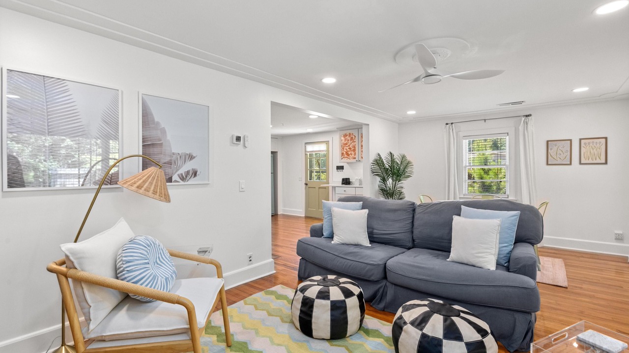 Photo of Livingroom in Mount Pleasant