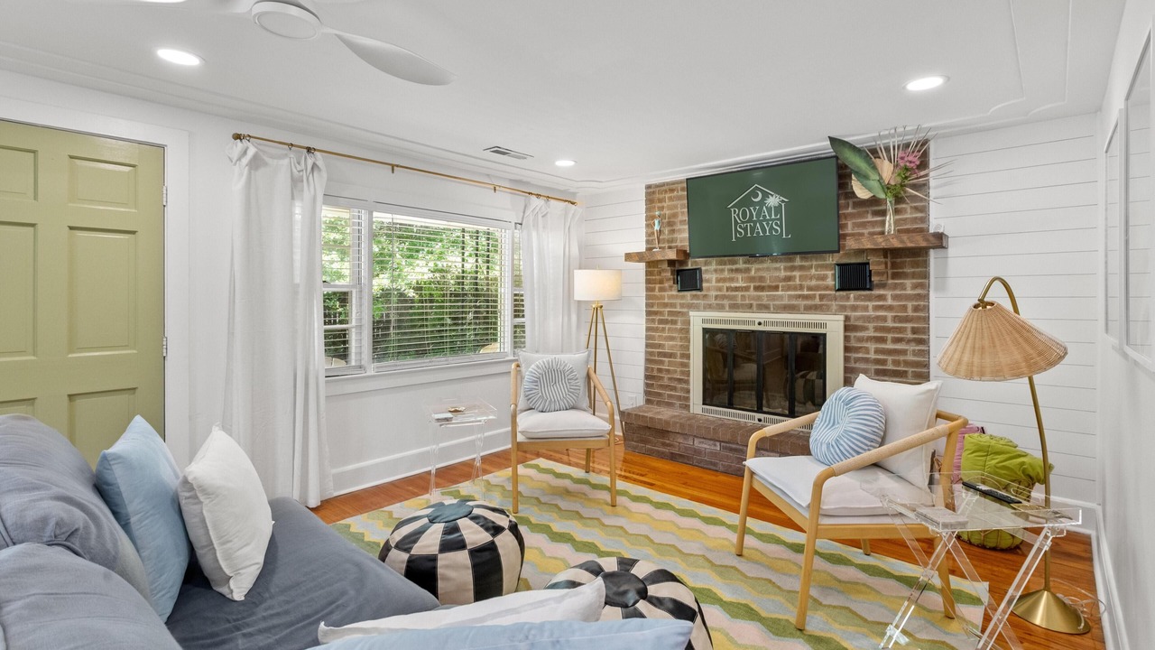 Photo of Livingroom in Mount Pleasant