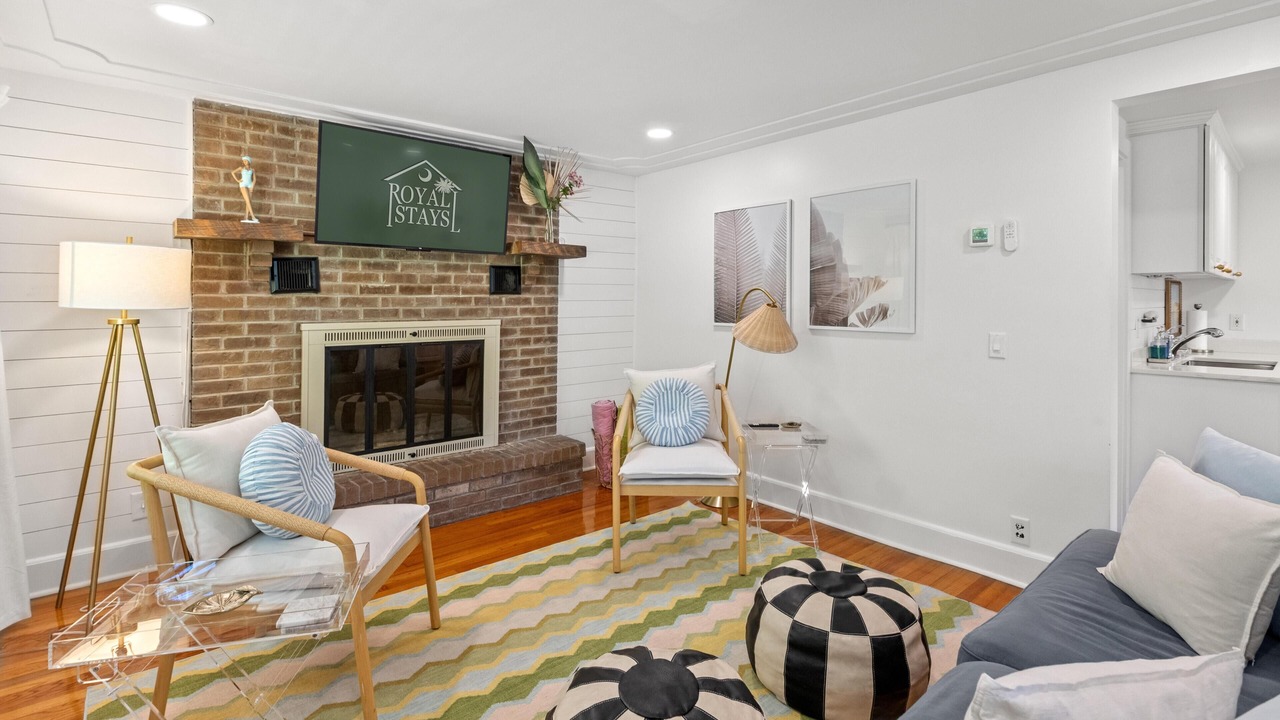 Photo of Livingroom in Mount Pleasant