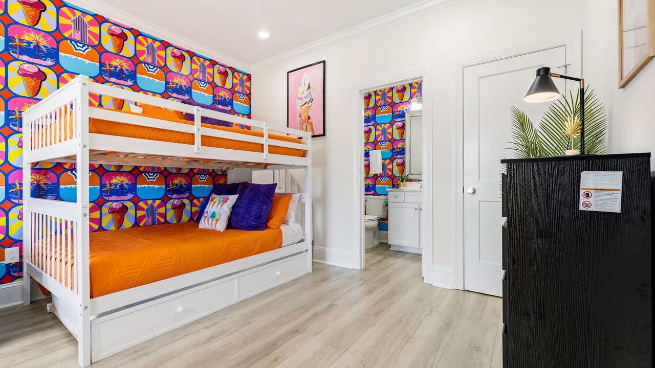 Photo of Bedroom in Crescent Beach