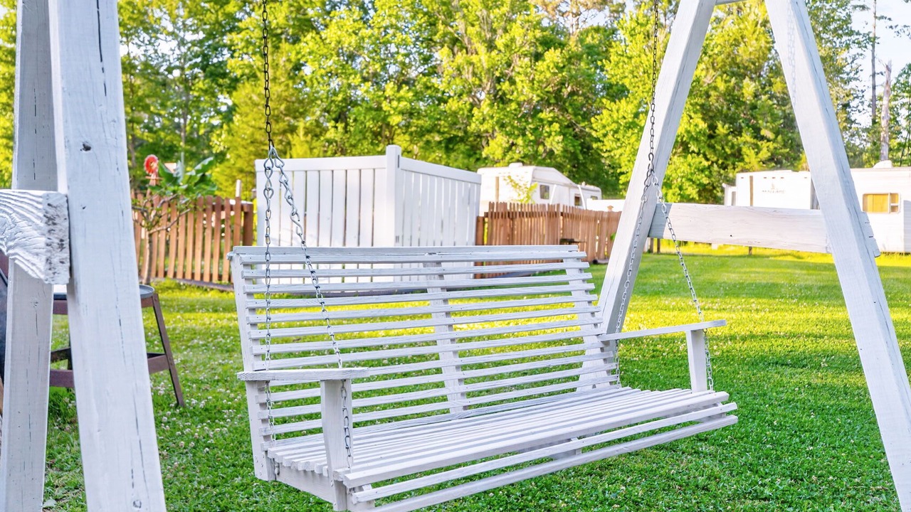 Photo of Outdoor in Maple Hill
