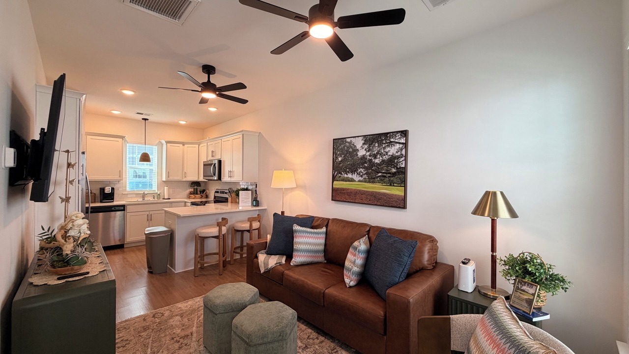 Photo of Livingroom in Goose Creek