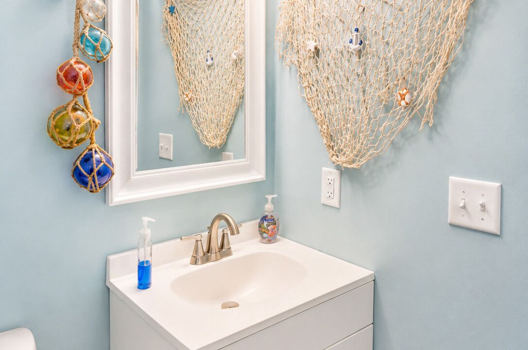 Photo of Bathroom in Oceanmarsh Subdivision