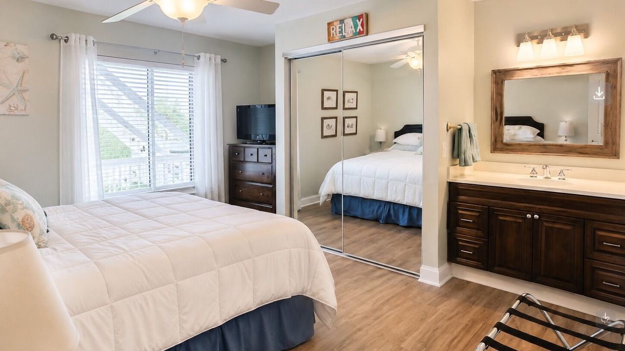 Photo of Bedroom in Oceanmarsh Subdivision