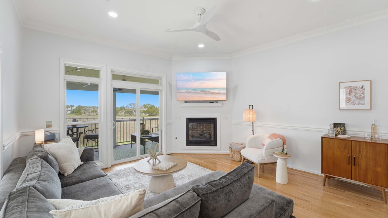 Photo of Livingroom in Waters Edge