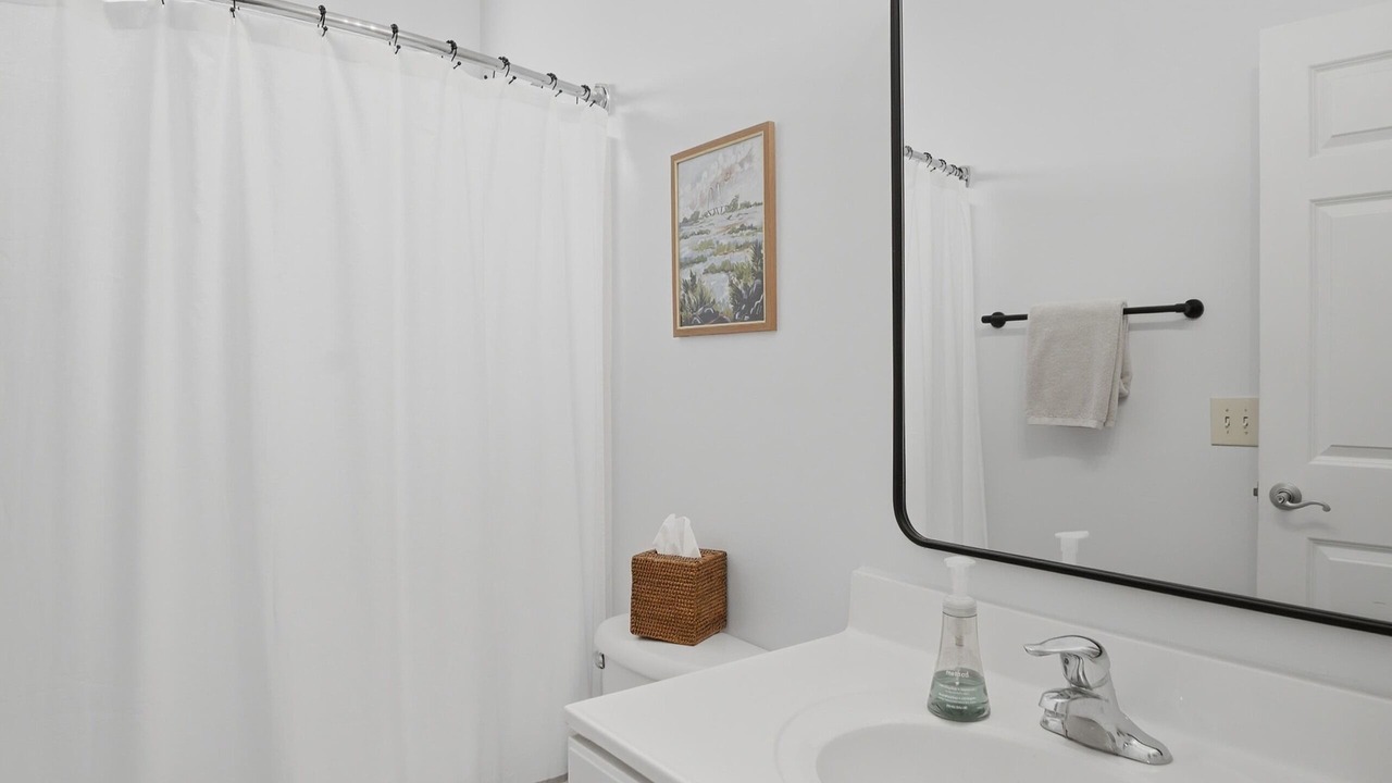 Photo of Bathroom in Waters Edge