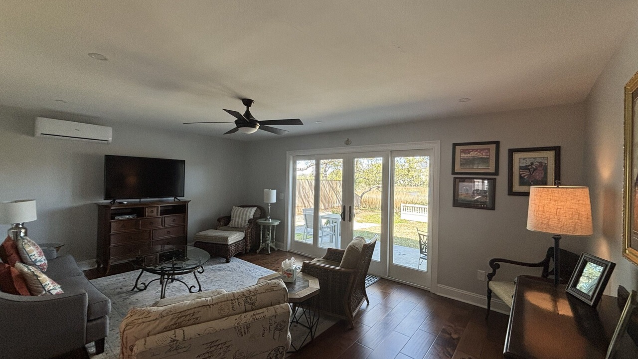 Photo of Livingroom in Charleston