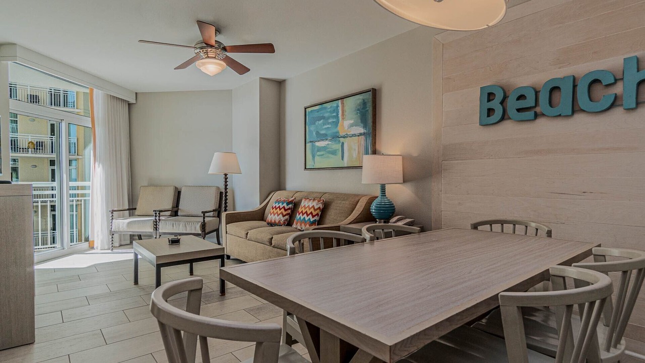 Photo of Livingroom in Ocean Drive