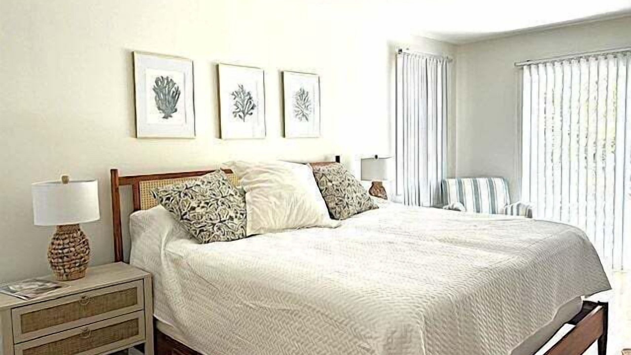 Photo of Bedroom in Pelican Bay