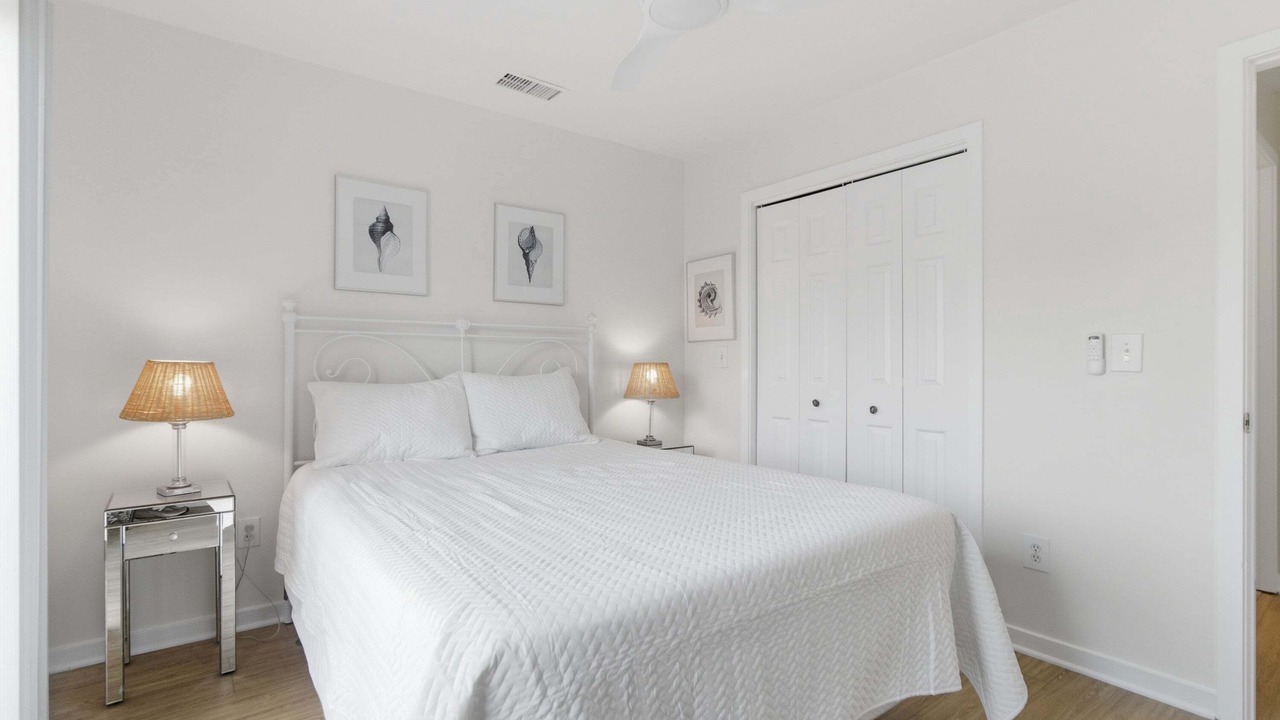 Photo of Bedroom in Pelican Bay