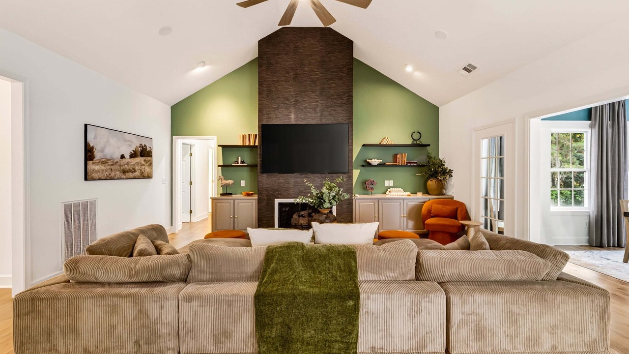 Photo of Livingroom in Savannah