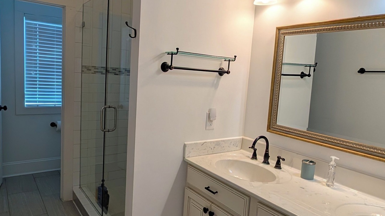 Photo of Bathroom in North Litchfield Beach