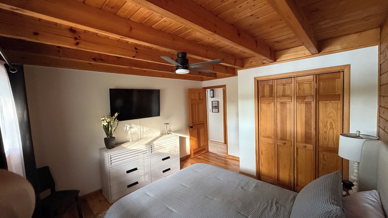 Photo of Bedroom in Lake Norman of Catawba