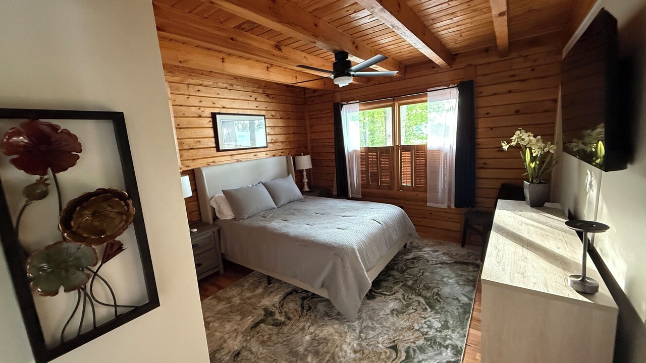 Photo of Bedroom in Lake Norman of Catawba
