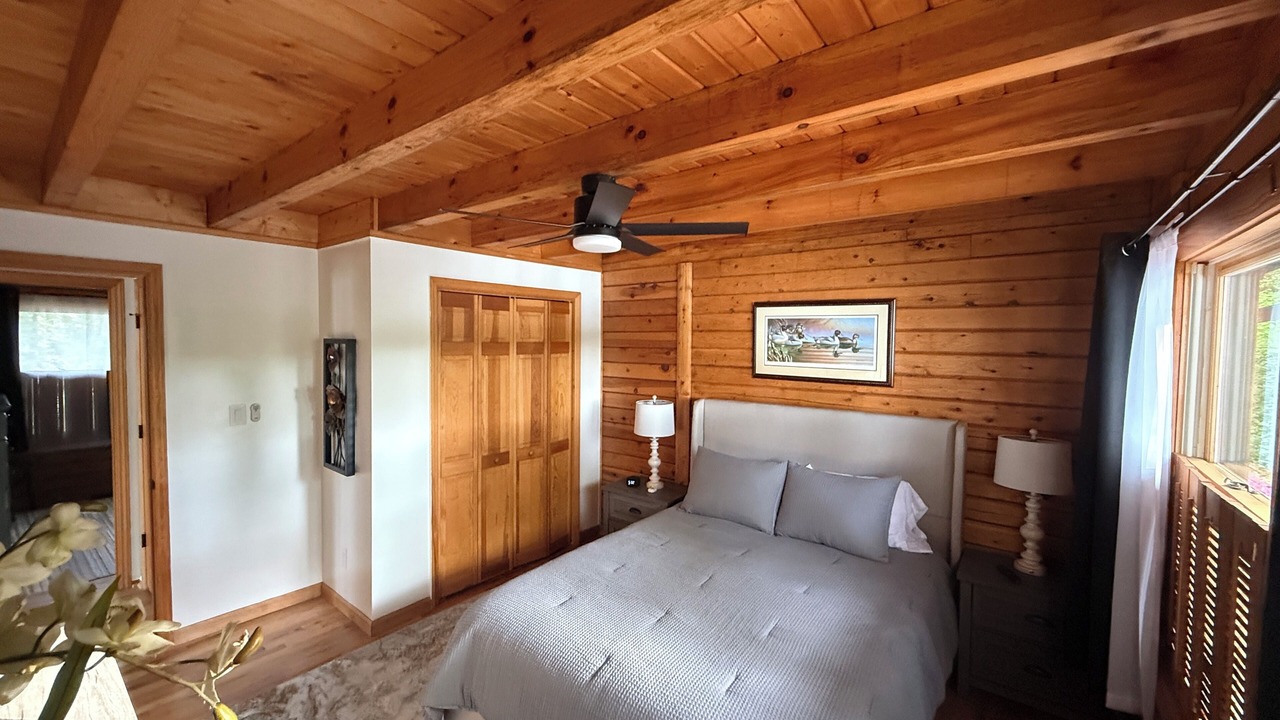 Photo of Bedroom in Lake Norman of Catawba