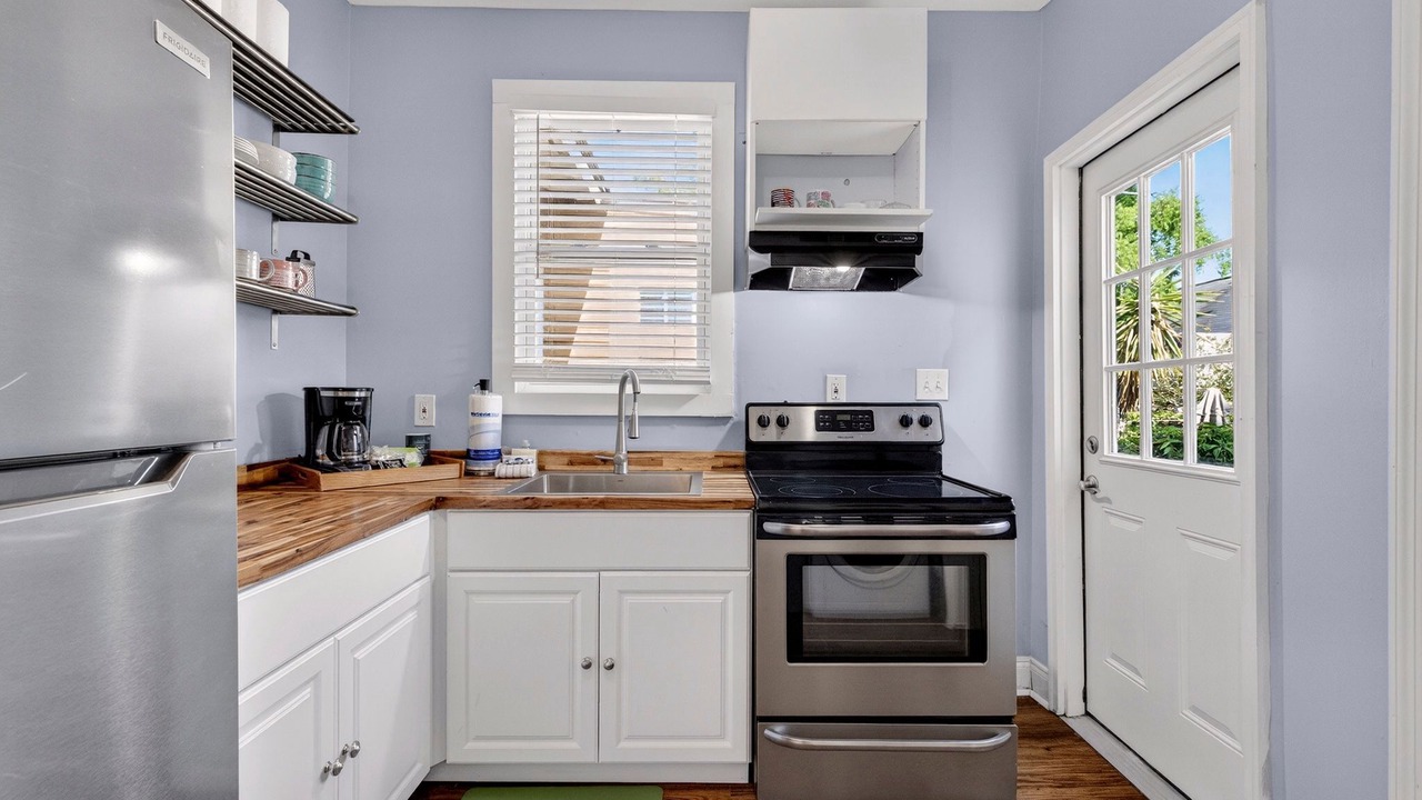 Photo of Kitchen in Beach Institute