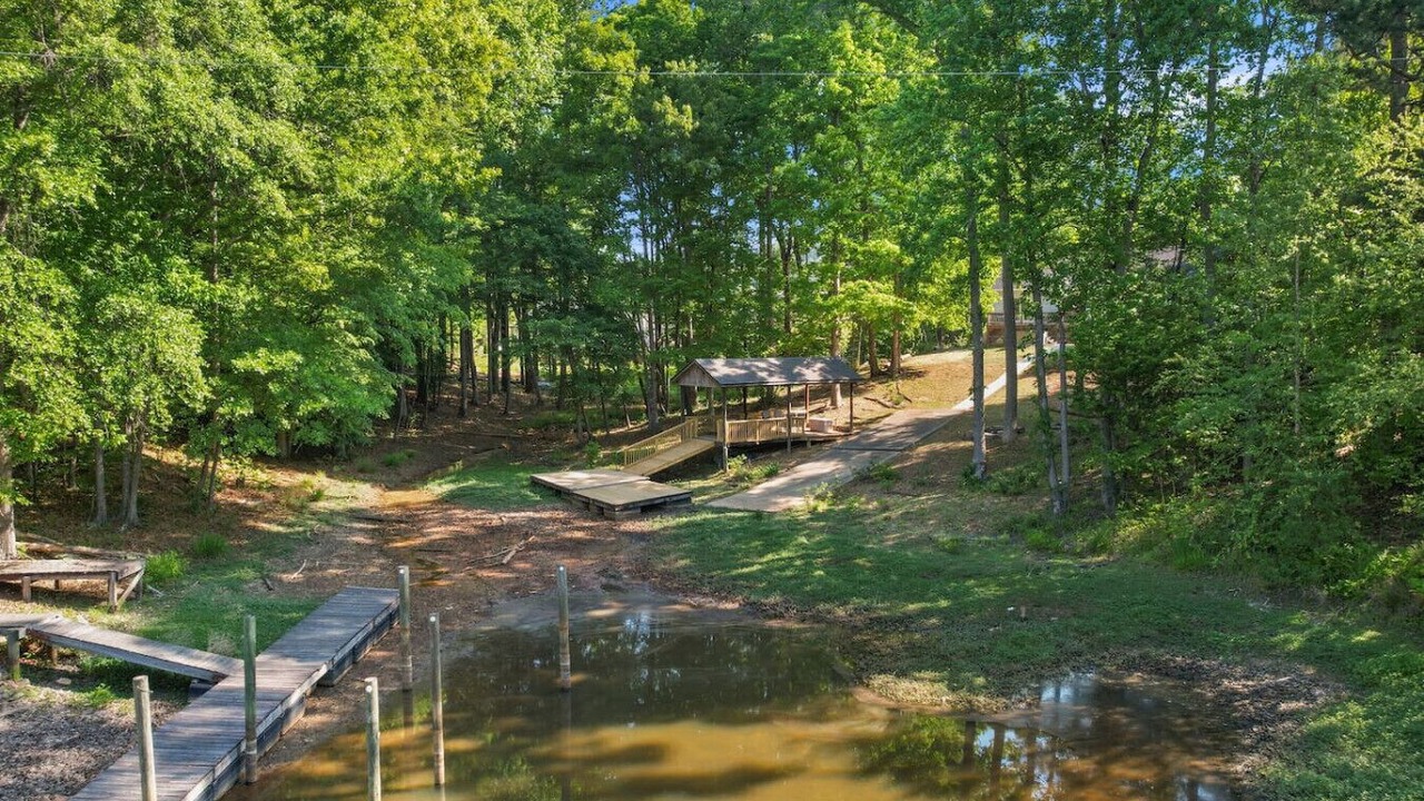 Photo of Others in Bowling Green