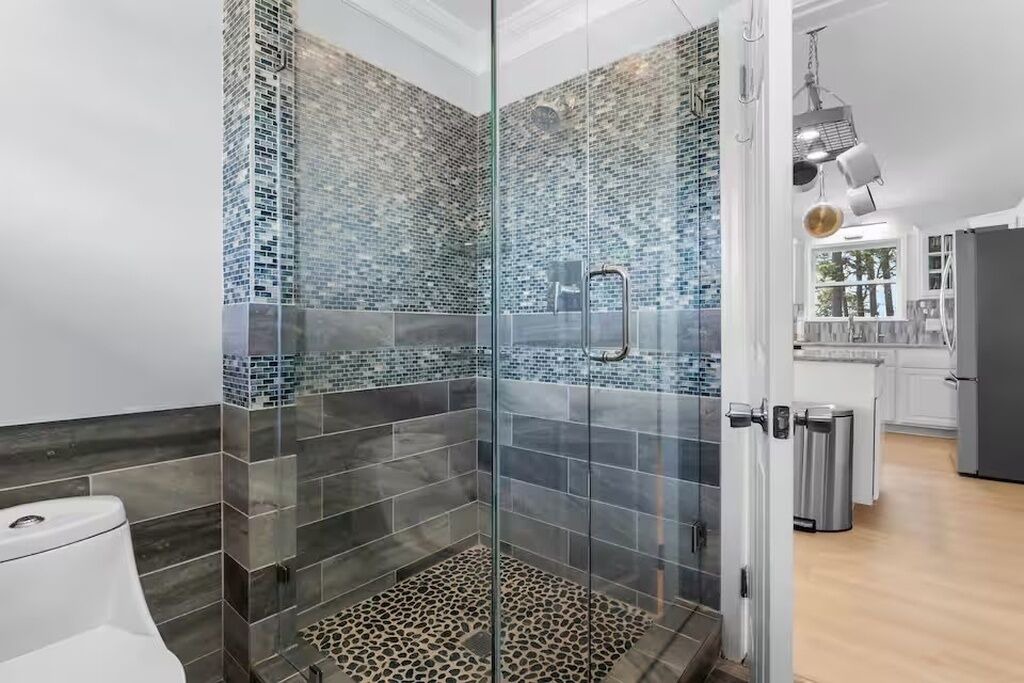 Photo of Bathroom in Lake Murray of Richland