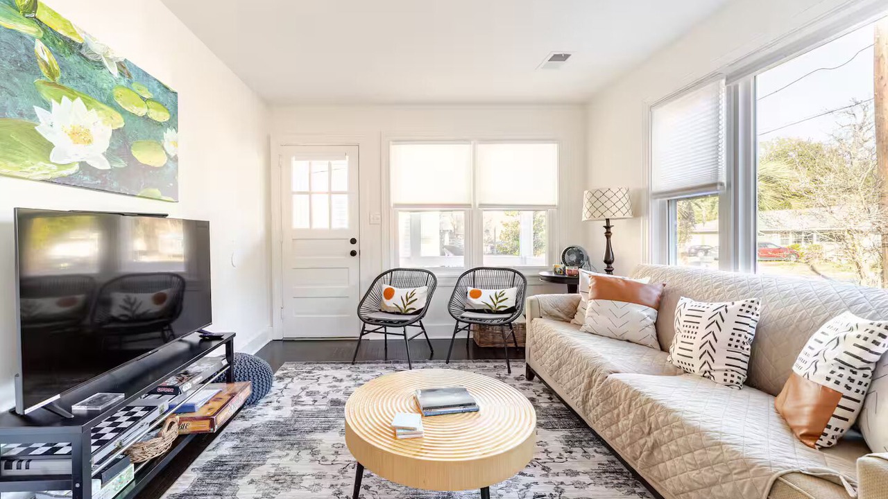 Photo of Livingroom in North Charleston