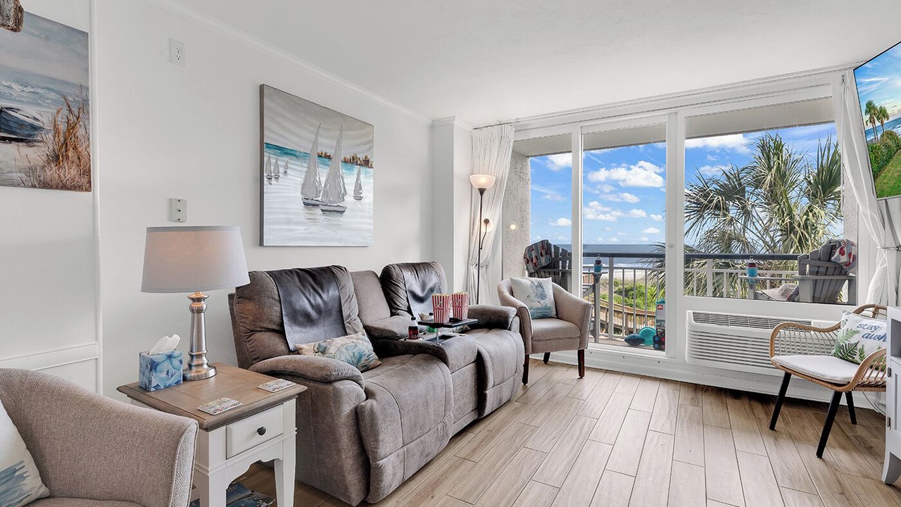 Photo of Livingroom in Litchfield by the Sea