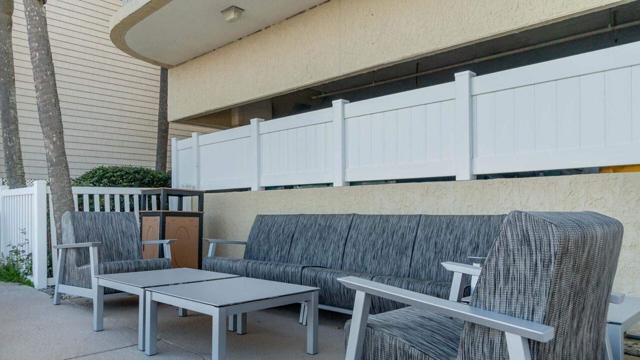Photo of Patio Balcony in Windy Hill