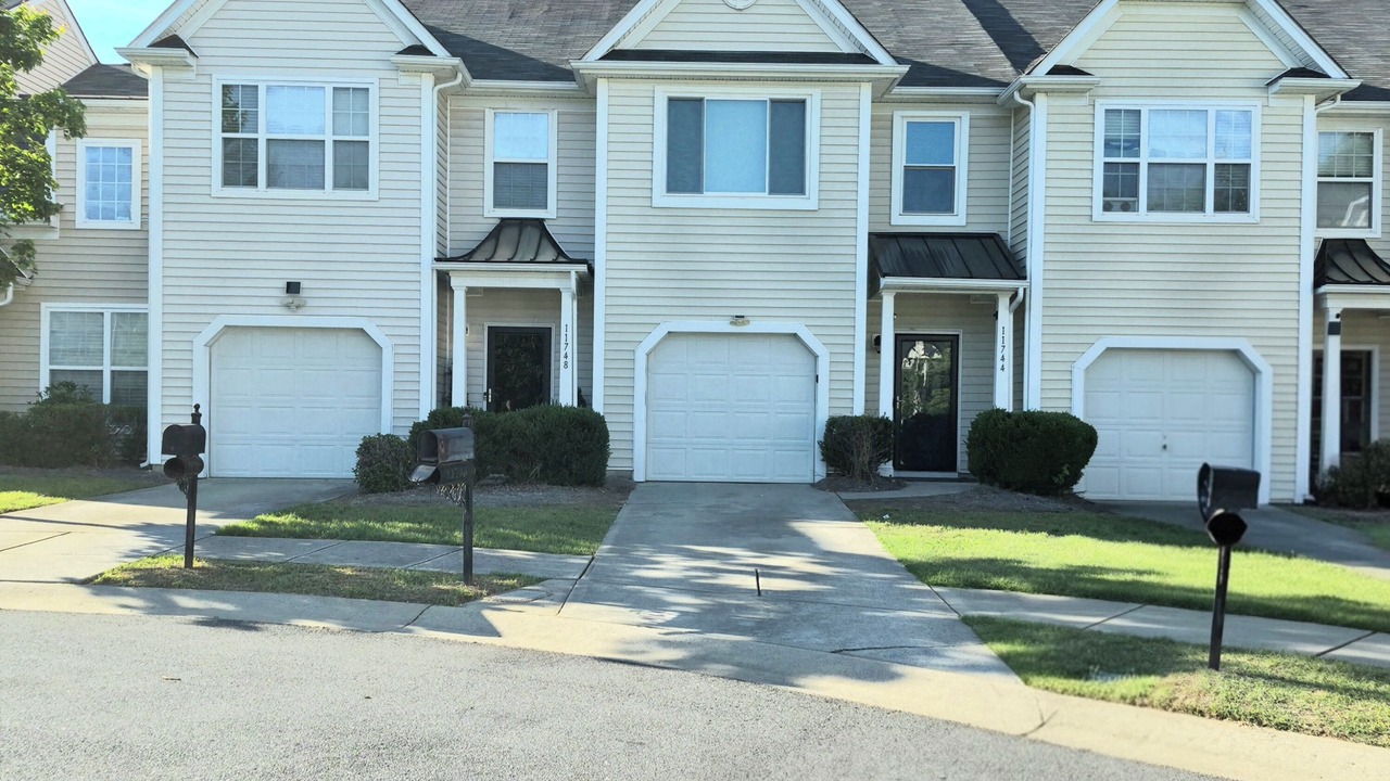 Photo of Outdoor in Brown Road