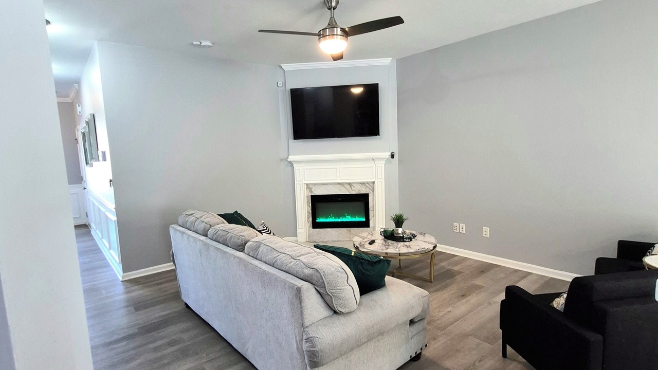 Photo of Livingroom in Brown Road