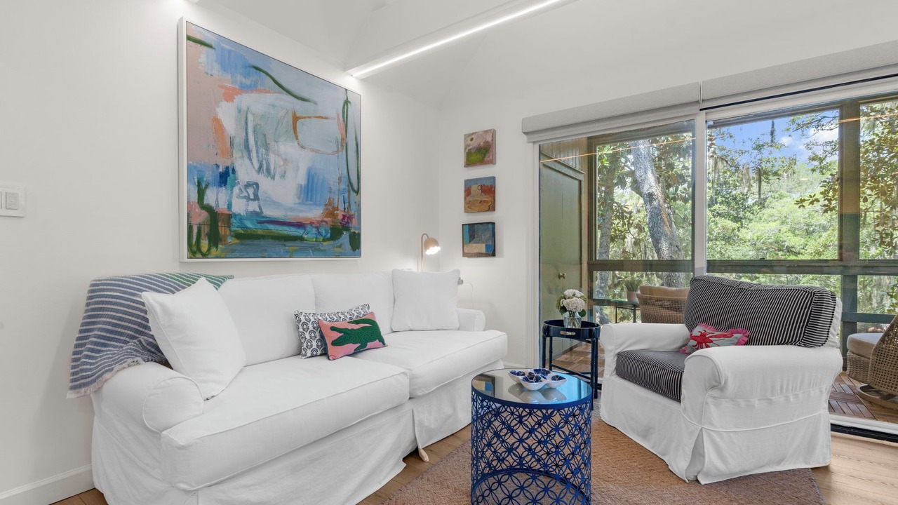 Photo of Livingroom in West Beach Village