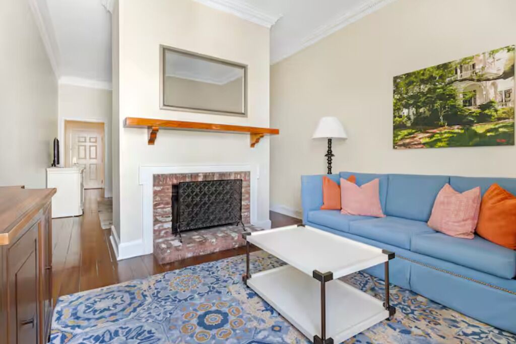 Photo of Livingroom in Charleston Historic District