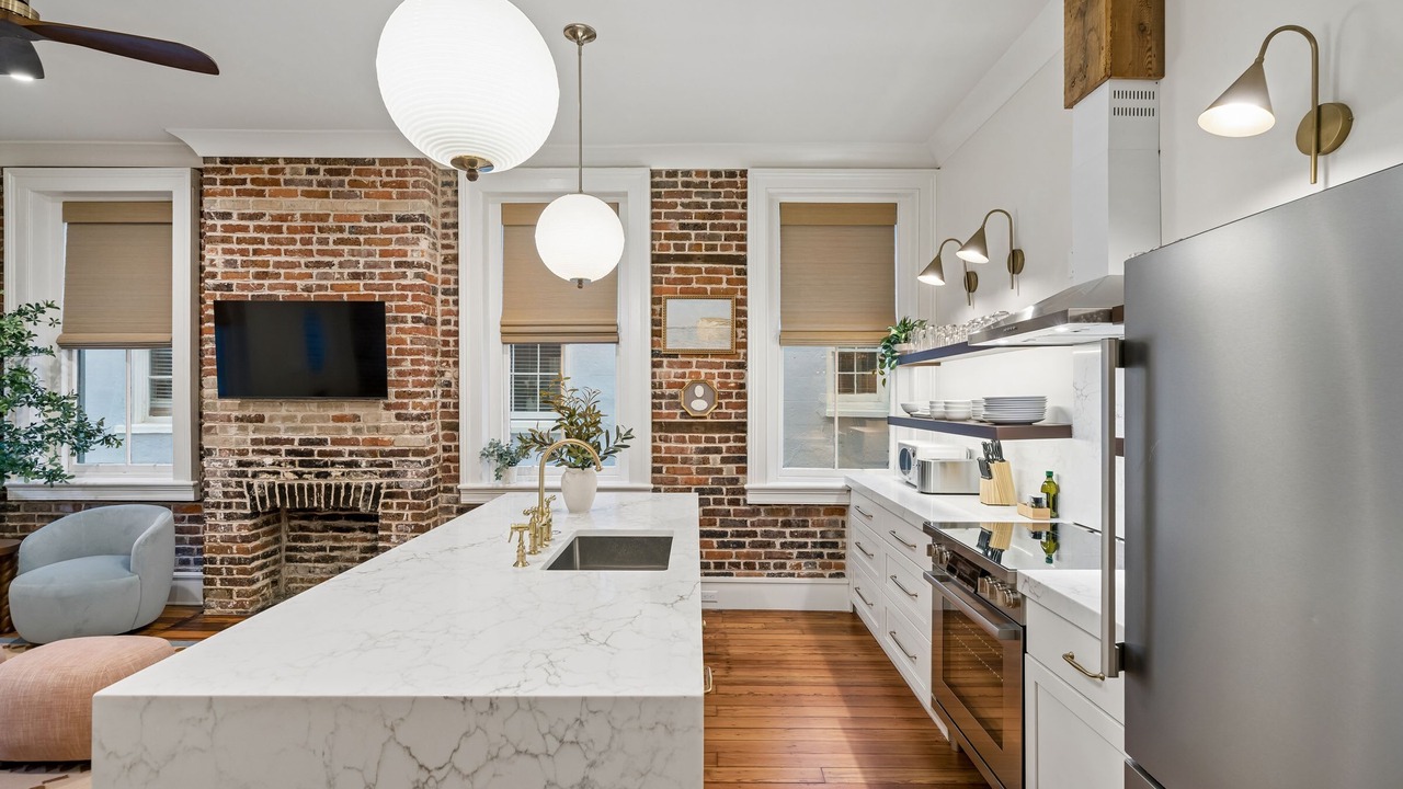 Photo of Kitchen in Charleston Historic District