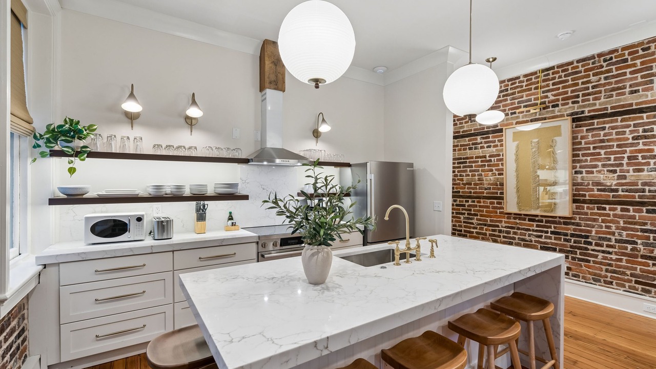 Photo of Kitchen in Charleston Historic District