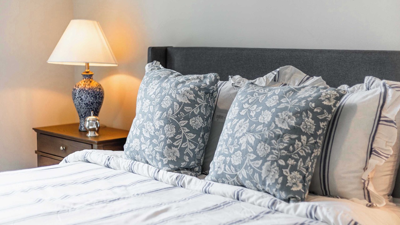 Photo of Bedroom in Metropolitan
