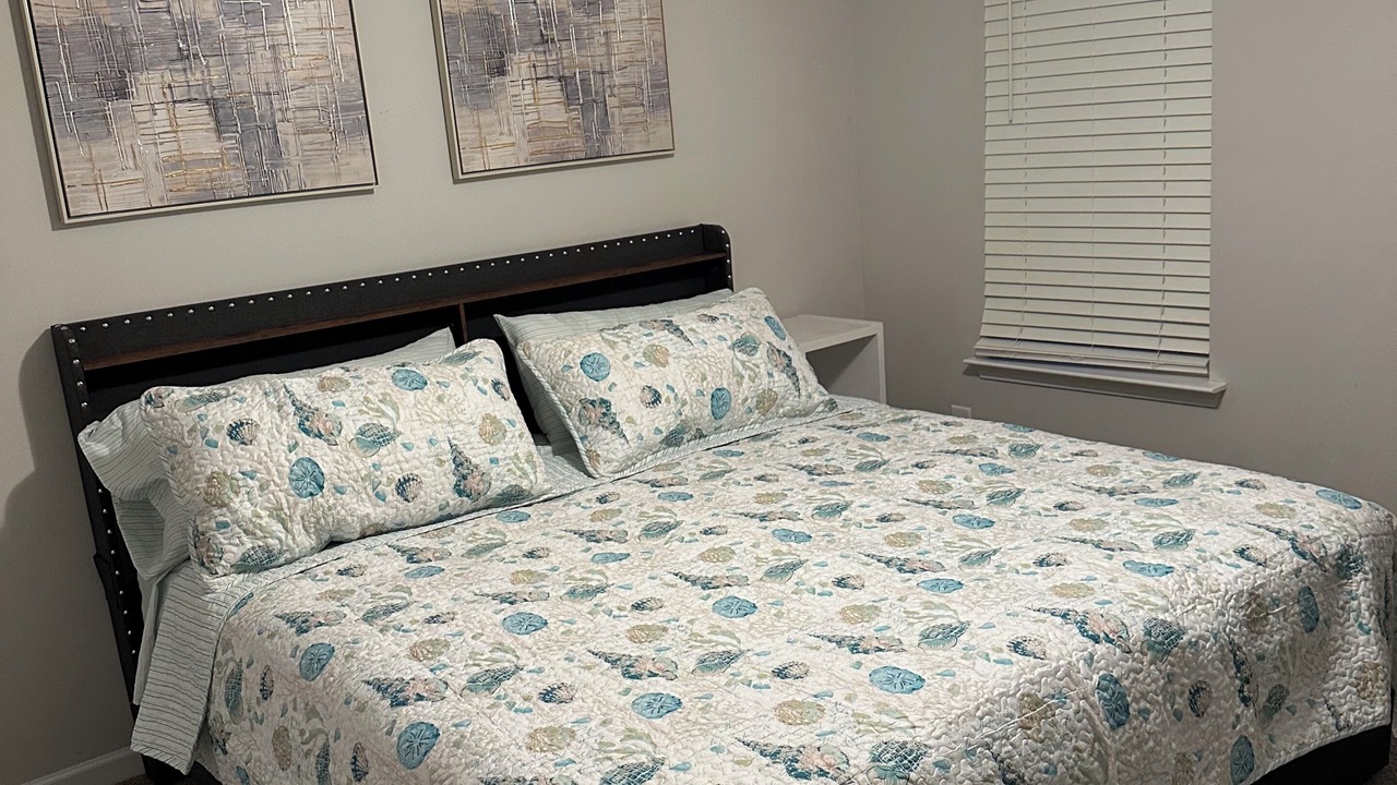Photo of Bedroom in Harwood Lane