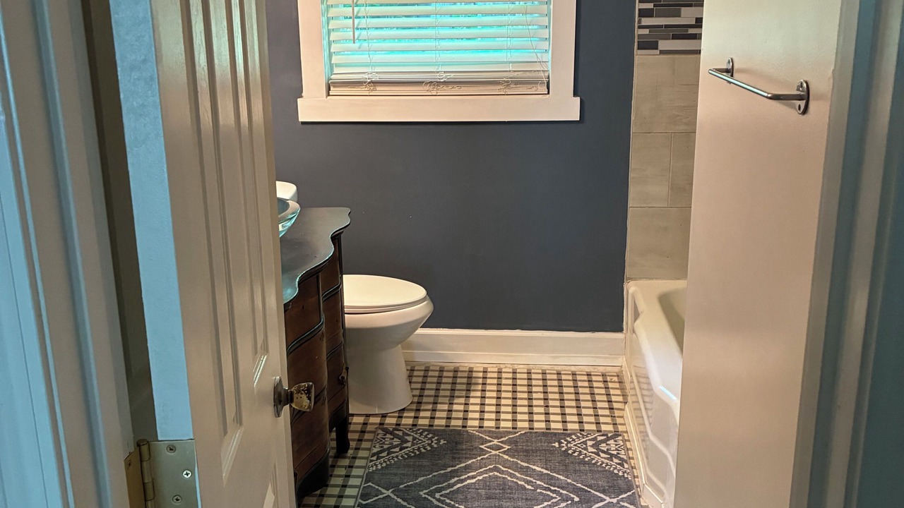 Photo of Bathroom in Toddville Road