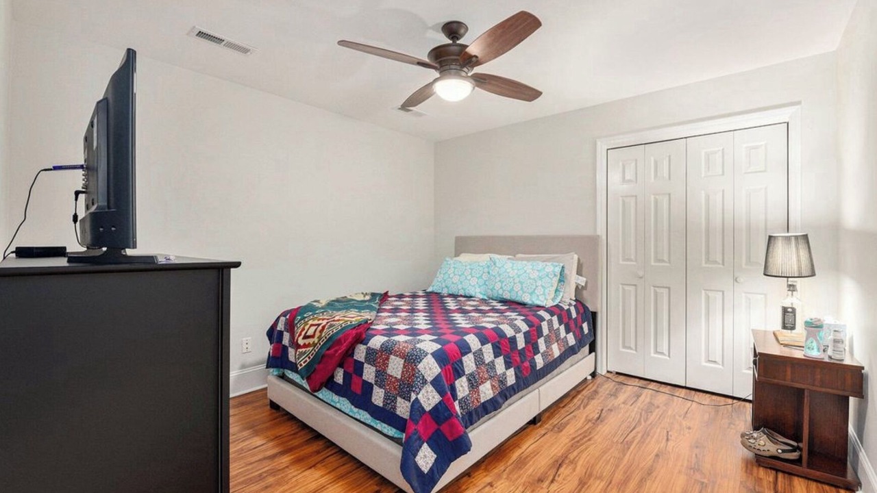 Photo of Bedroom in Hollywood