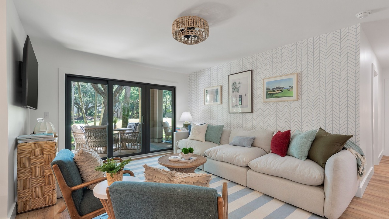 Photo of Livingroom in Tarpon Pond