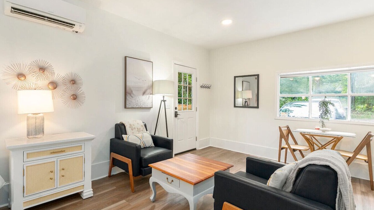 Photo of Livingroom in Charleston