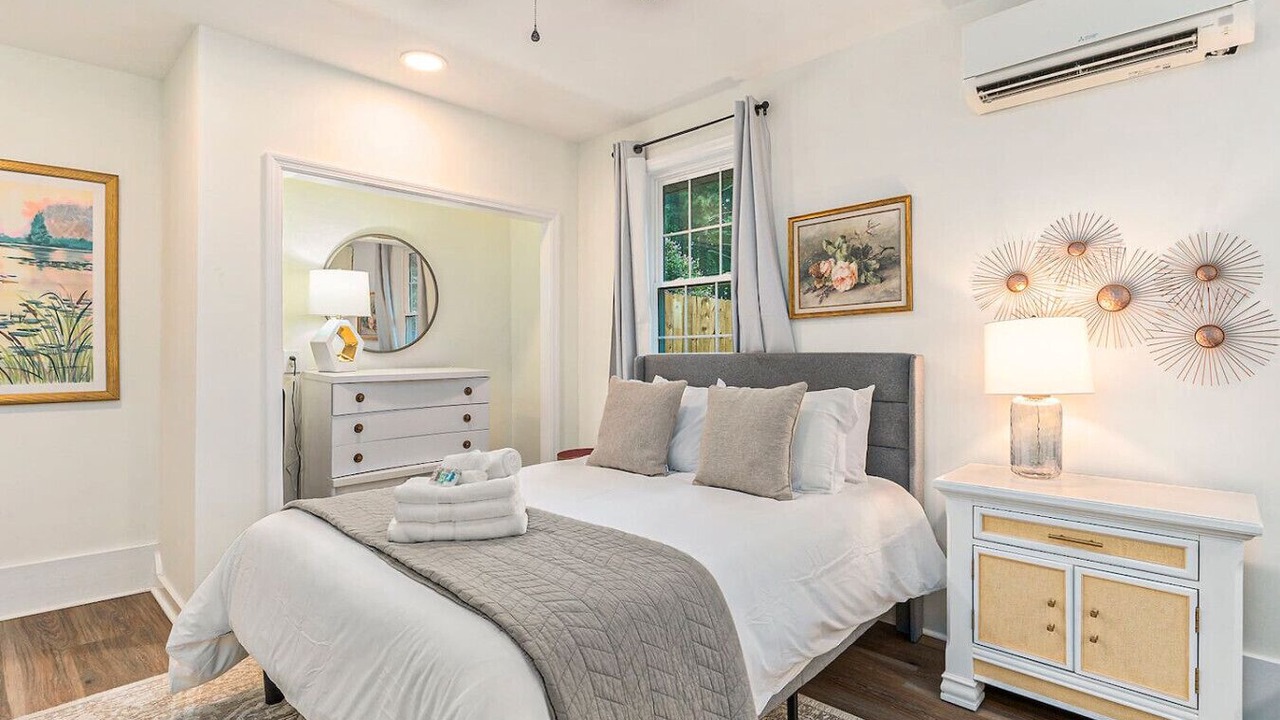 Photo of Bedroom in Charleston