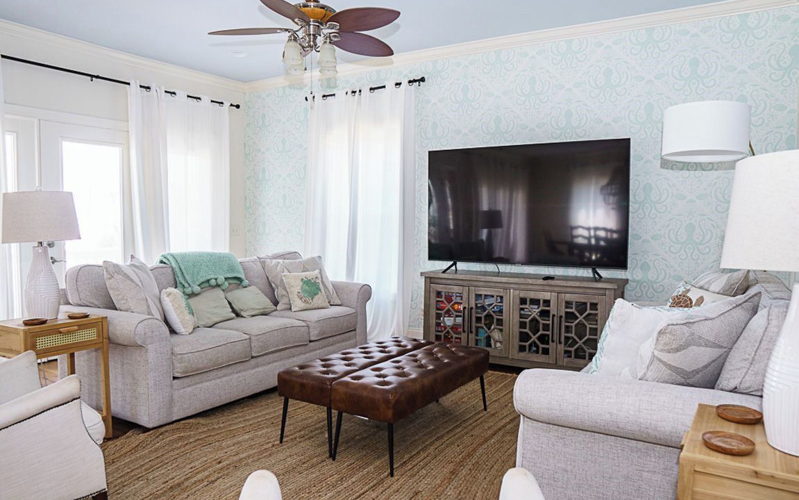 Photo of Livingroom in Oceanmarsh Subdivision