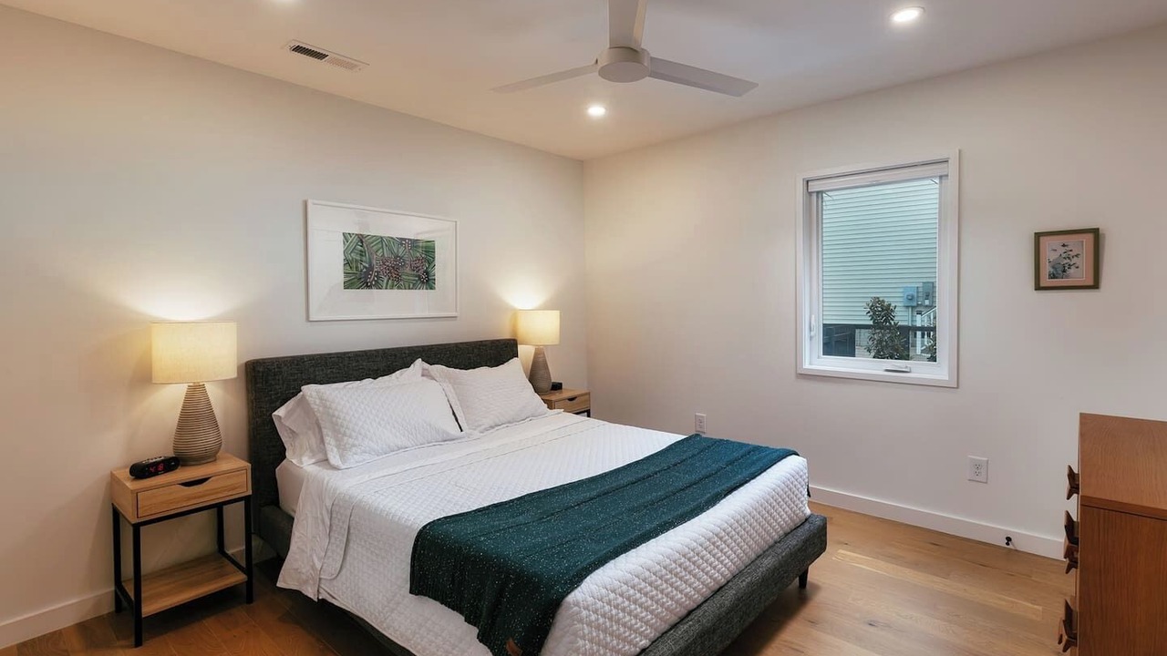 Photo of Bedroom in Summerville Historic District
