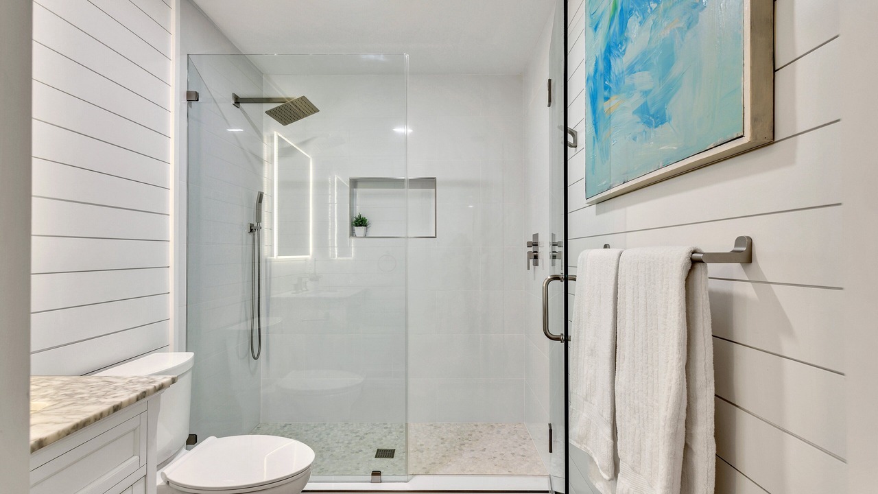 Photo of Bathroom in Lawton Woods